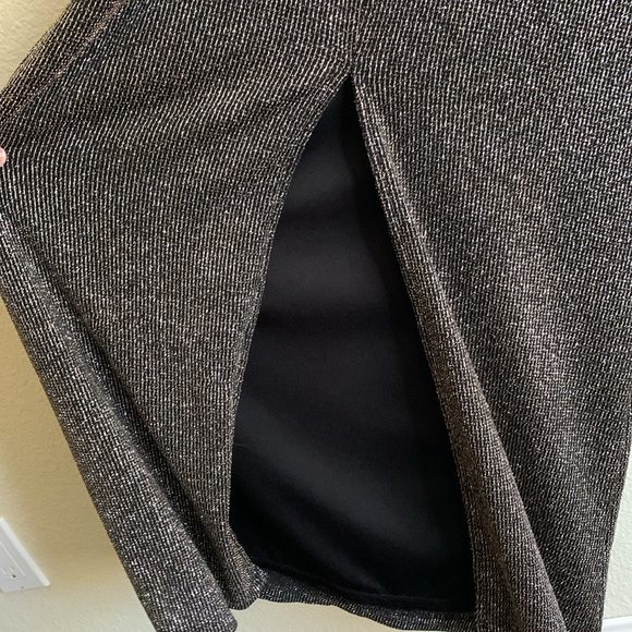 Vince Camuto Black Evening Dress with Gold and Silver Sparkle size 8 - Picture 9 of 10